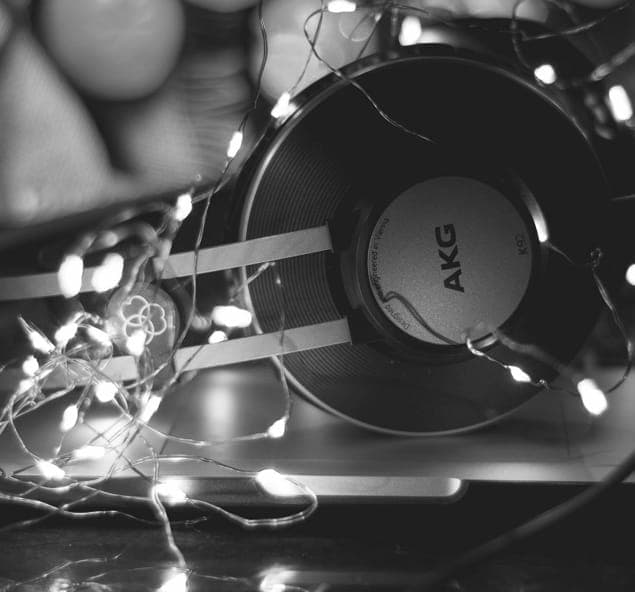 XX99 Mark I Headphones image third